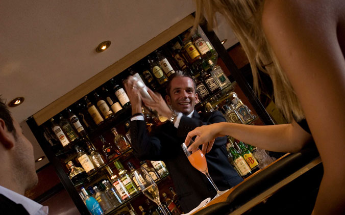 Bar de l'hôtel Martinez


L'ABUS D'ALCOOL EST DANGEREUX POUR LA SANTE, A CONSOMMER AVEC MODERATION