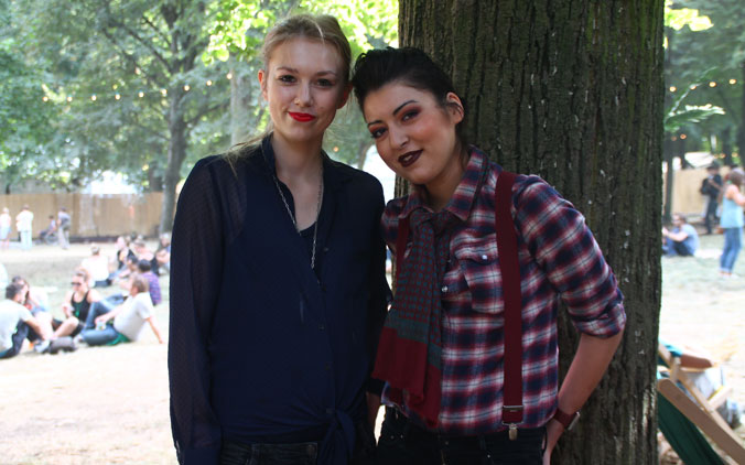 Florine et Isa, deux jeunes filles à Rock en Seine ce dimanche !