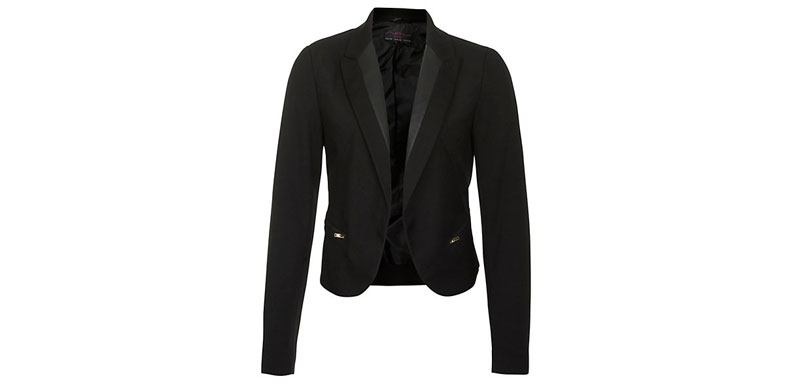 Veste blazer noire, disponible chez New Look