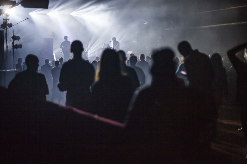 La foule venue en masse au Festival des Inrocks le 5 novembre 2012 au Casino de Paris