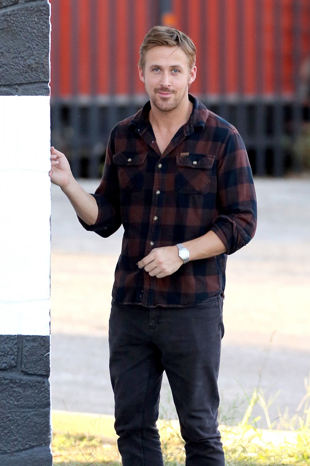 Ryan Gosling, sexy en chemise à carreaux