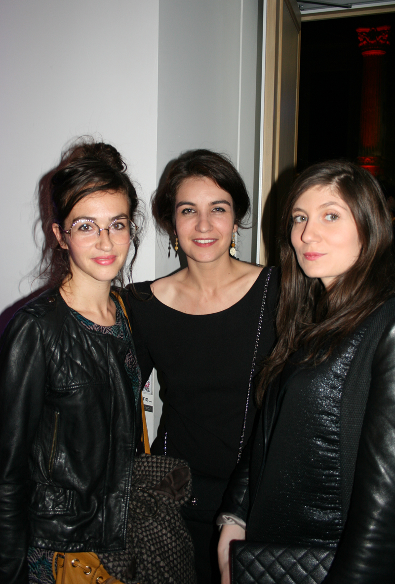 La journaliste Claire Hazan, Valérie Bauhain, rédactrice en chef adjointe de Stylist et la chroniqueuse Alexandra Apikian