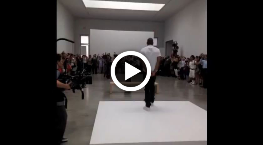 Jay-Z interprète "Picasso Baby" à la Pace Gallery de New York