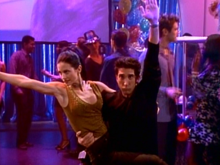 Bonne résolution : danser POUR DE VRAI comme Ross et Monica dans la série Friends