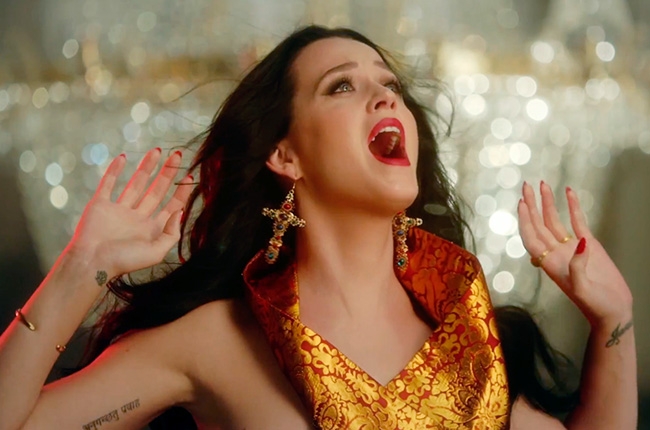 "Unconditionally", nouveau clip de Katy Perry