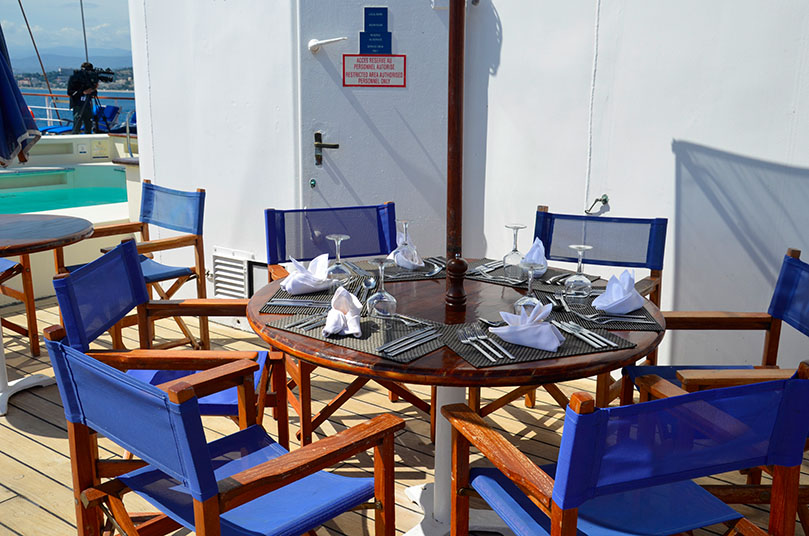 Déjeuner au soleil chez Jean Imbert à La Villa Schweppes à Cannes
