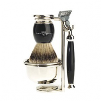 Set de rasage noir : Un rasoir mécanique Mach3®, un blaireau de qualité Best Badger, un stand et un bol, 259,50€