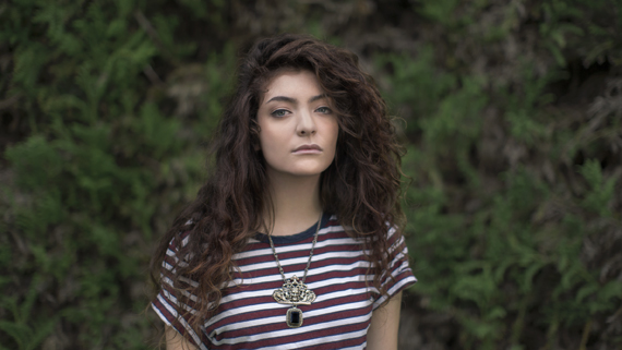 Lorde sort son premier album "Pure Heroine"