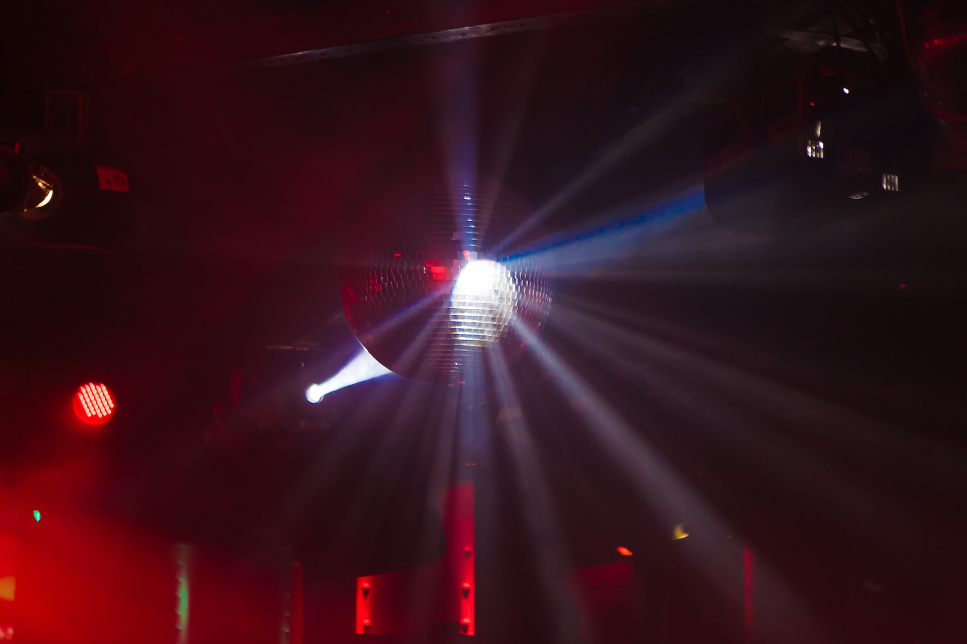 Partyfine Xmas Party à La Machine du Moulin Rouge : Photo 6