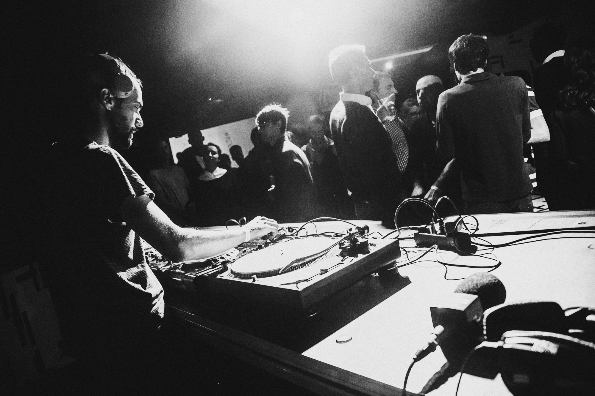 Para One en DJ set lors de la troisième édition du Nova Mix Club du Point Perché