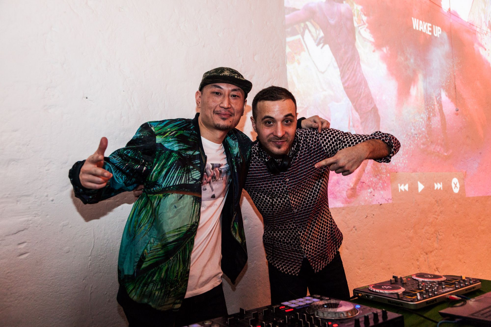 Deux DJs pour le prix d'un (DJ Fukiflex)