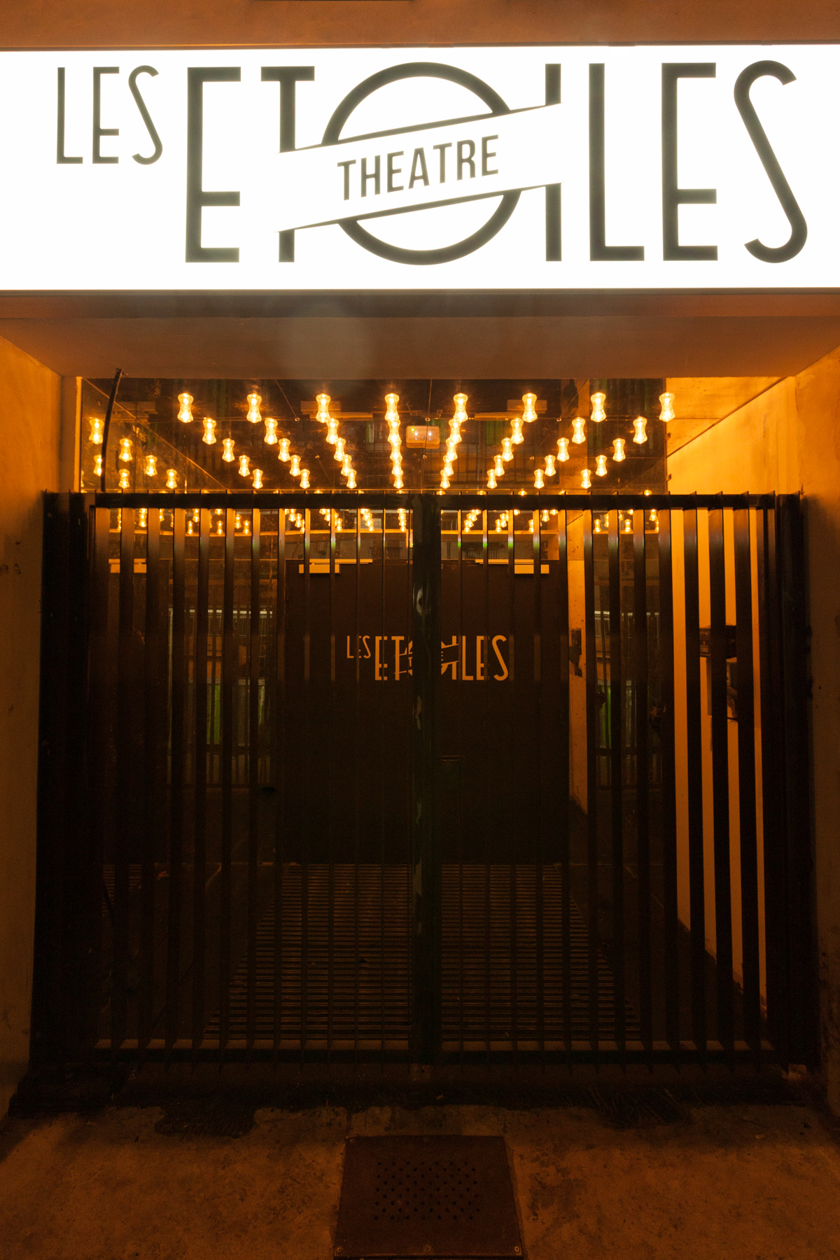 Le Théâtre Les Étoiles, 61 rue du Château d'Eau, 75010 Paris