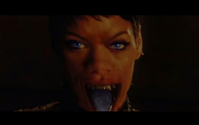 Rihanna, au top de sa beauté pour le faux "MoonQuake Lake"