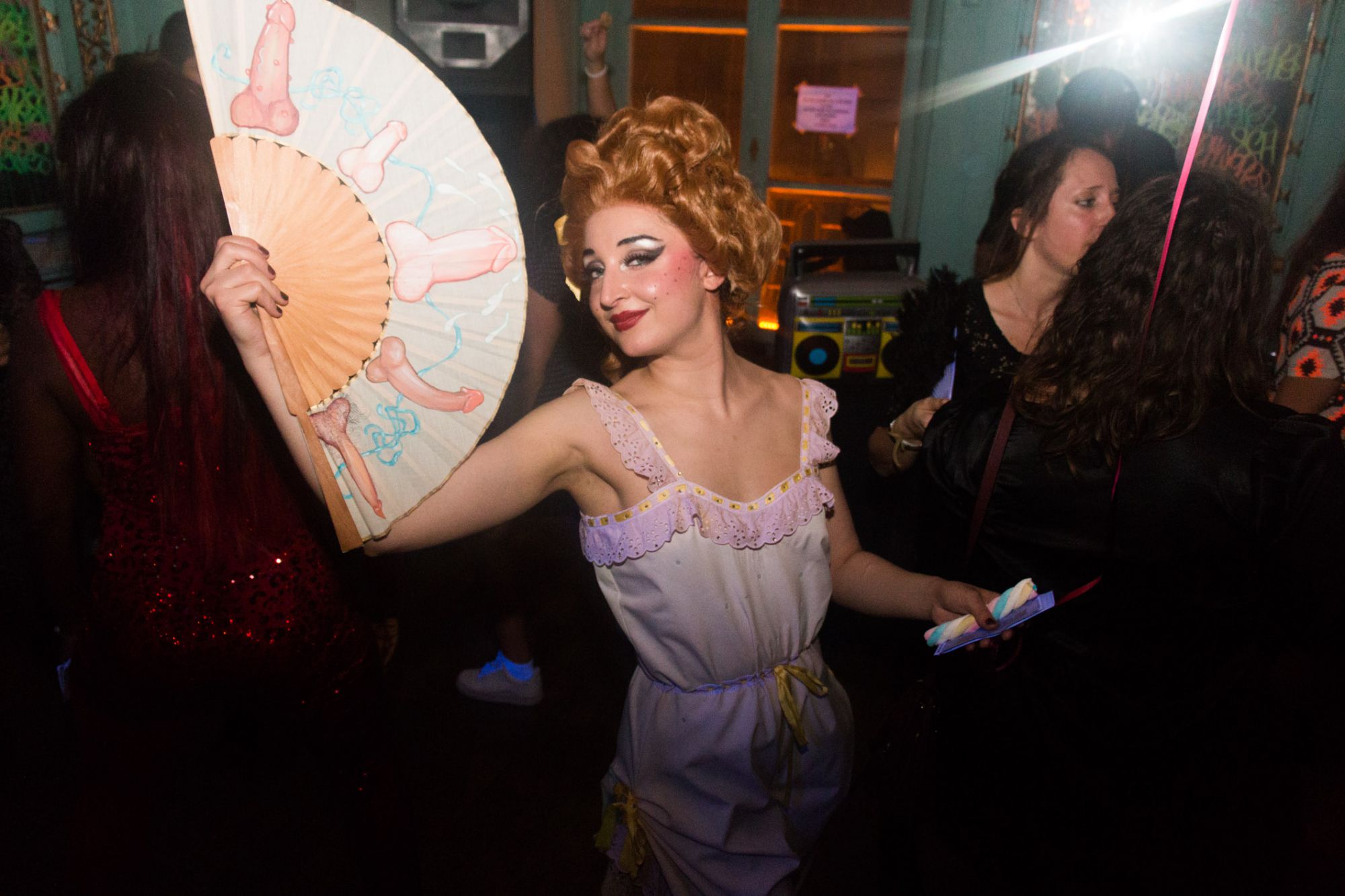 La soirée Folies Tonic par Schweppes au Maxim's, le 16 avril 2015, les meilleures tenues - Photo 14