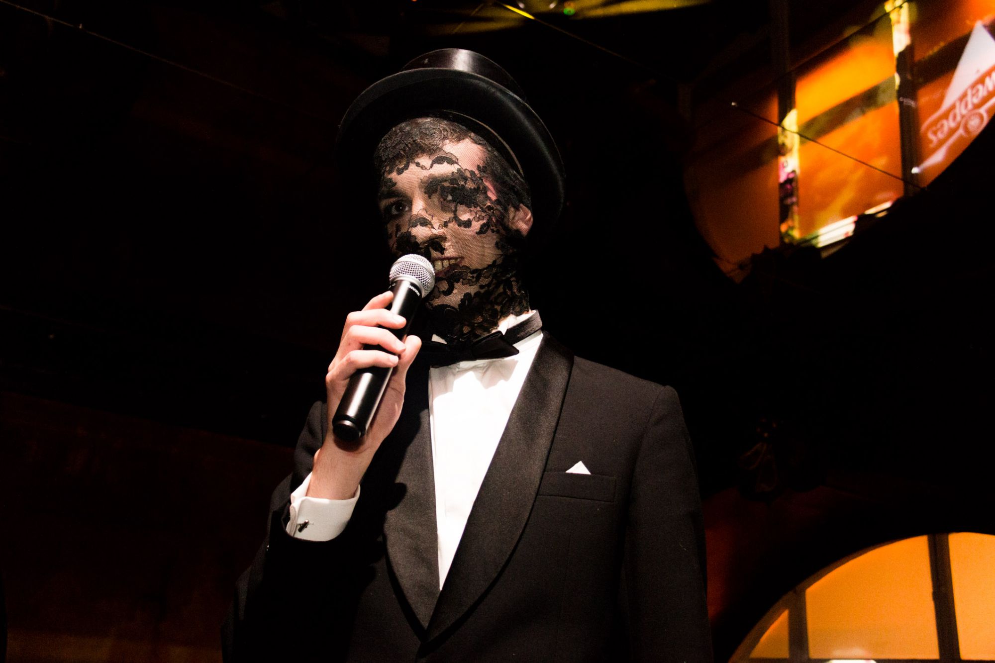La soirée Folies Tonic par Schweppes au Maxim's, le 16 avril 2015, les meilleures tenues - Photo 18
