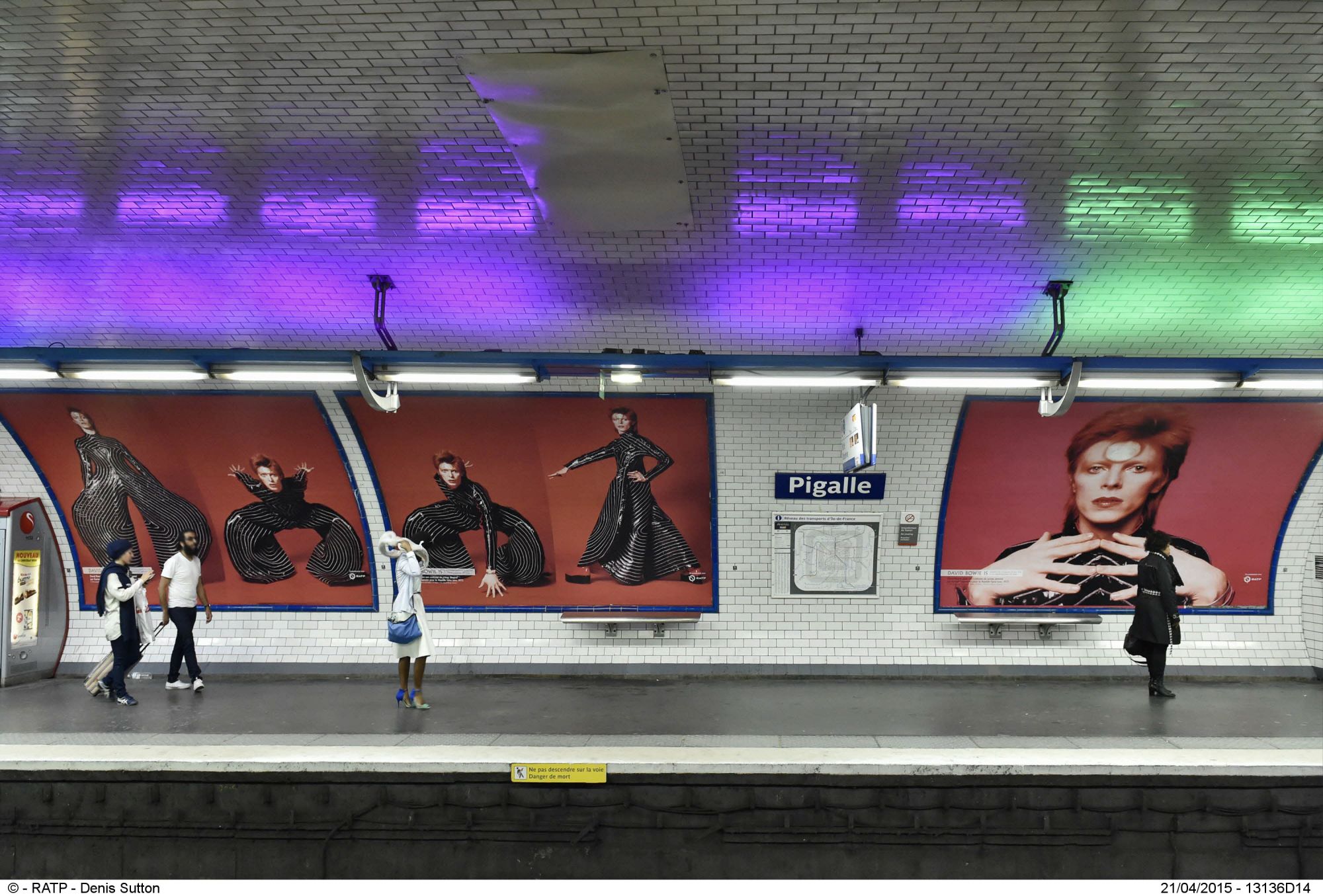 David Bowie s'expose aussi au métro Pigalle