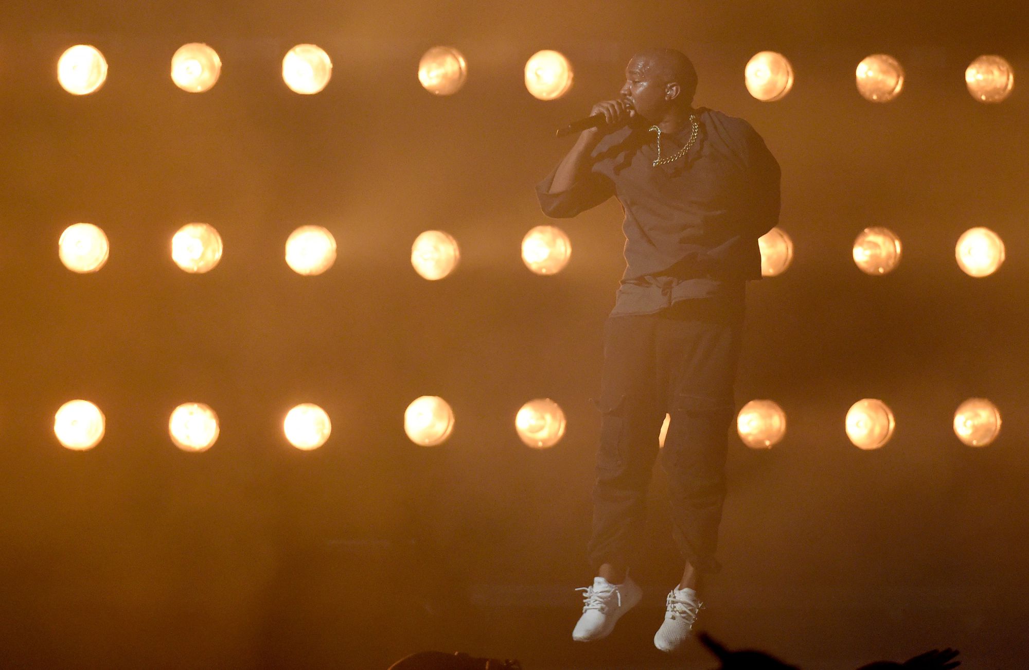 Kanye West en concert, 2015