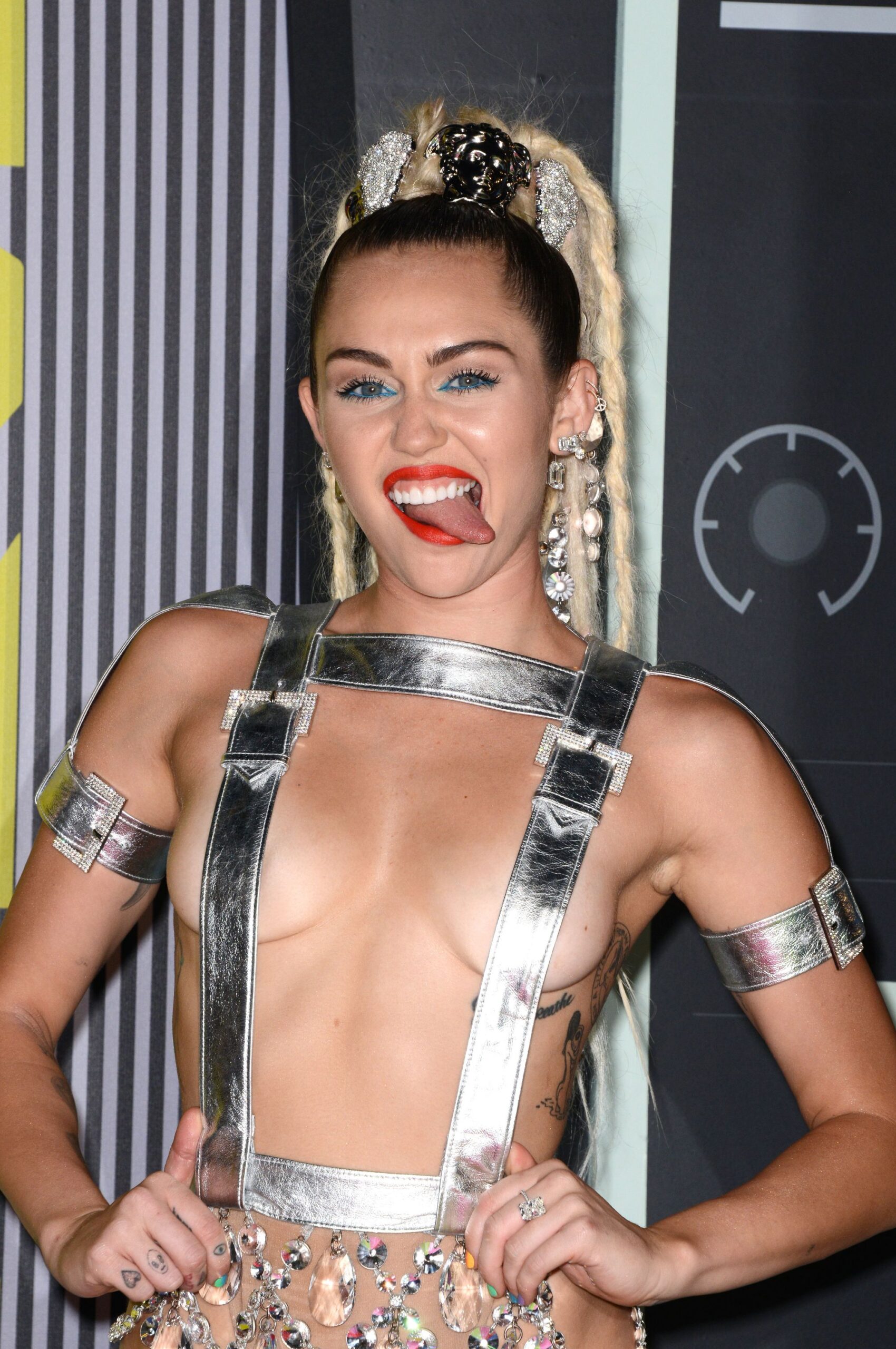 La langue de Miley Cyrus aux MTV Video Music Awards 2015