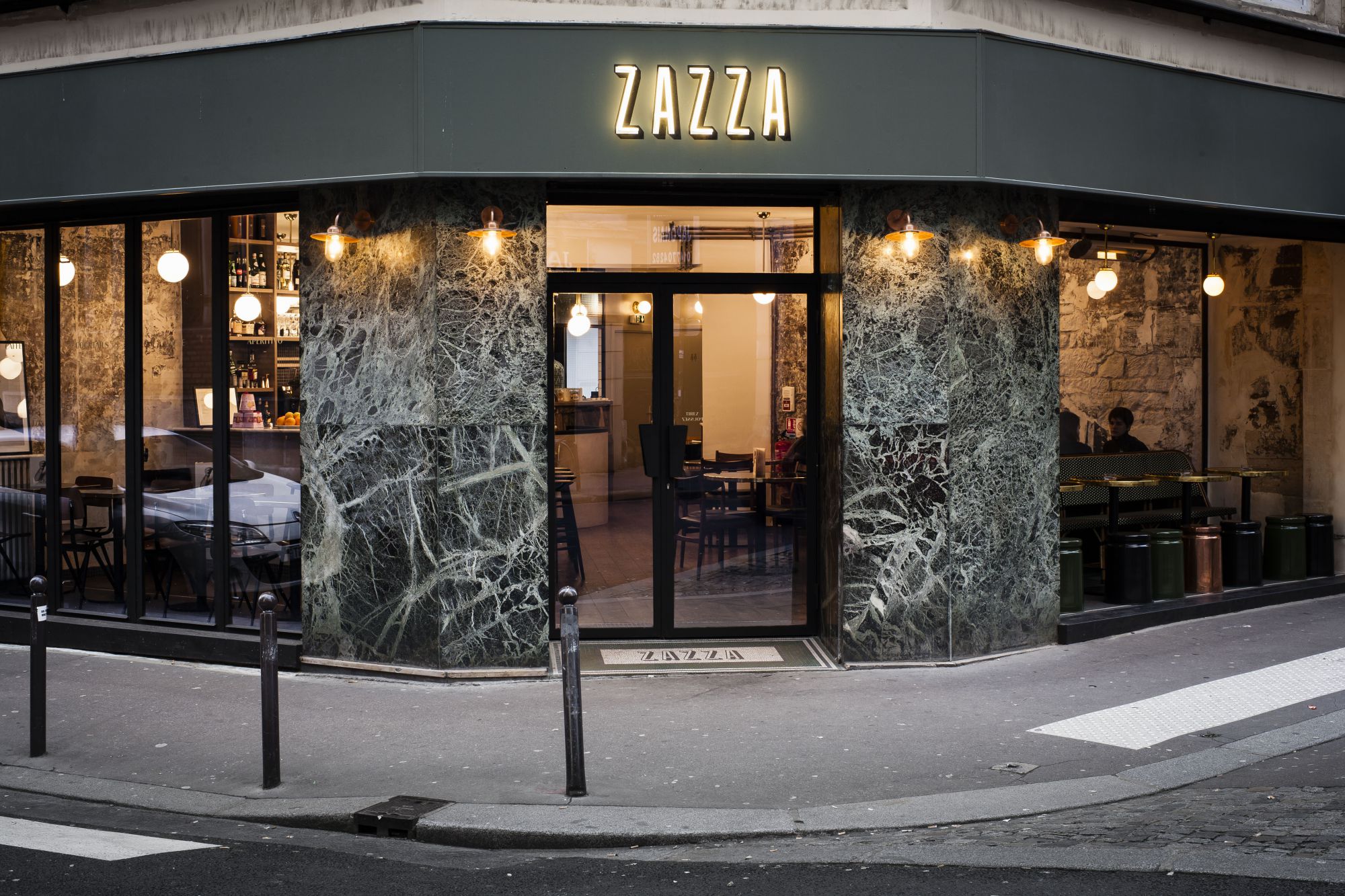 Zazza, 18 rue du Faubourg Poissonnière, 75010 Paris - photo n°2