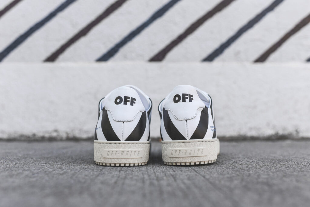 La plus habillée : La Stripped Sneaker par Off-White