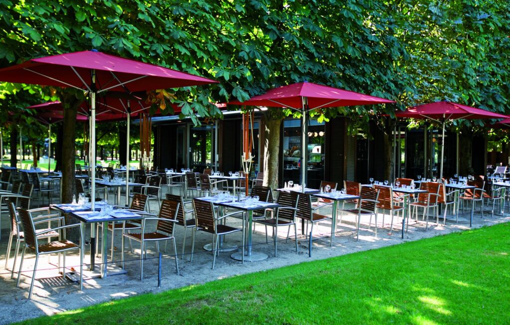 Le Café des Marronniers dans le Jardin des Tuileries