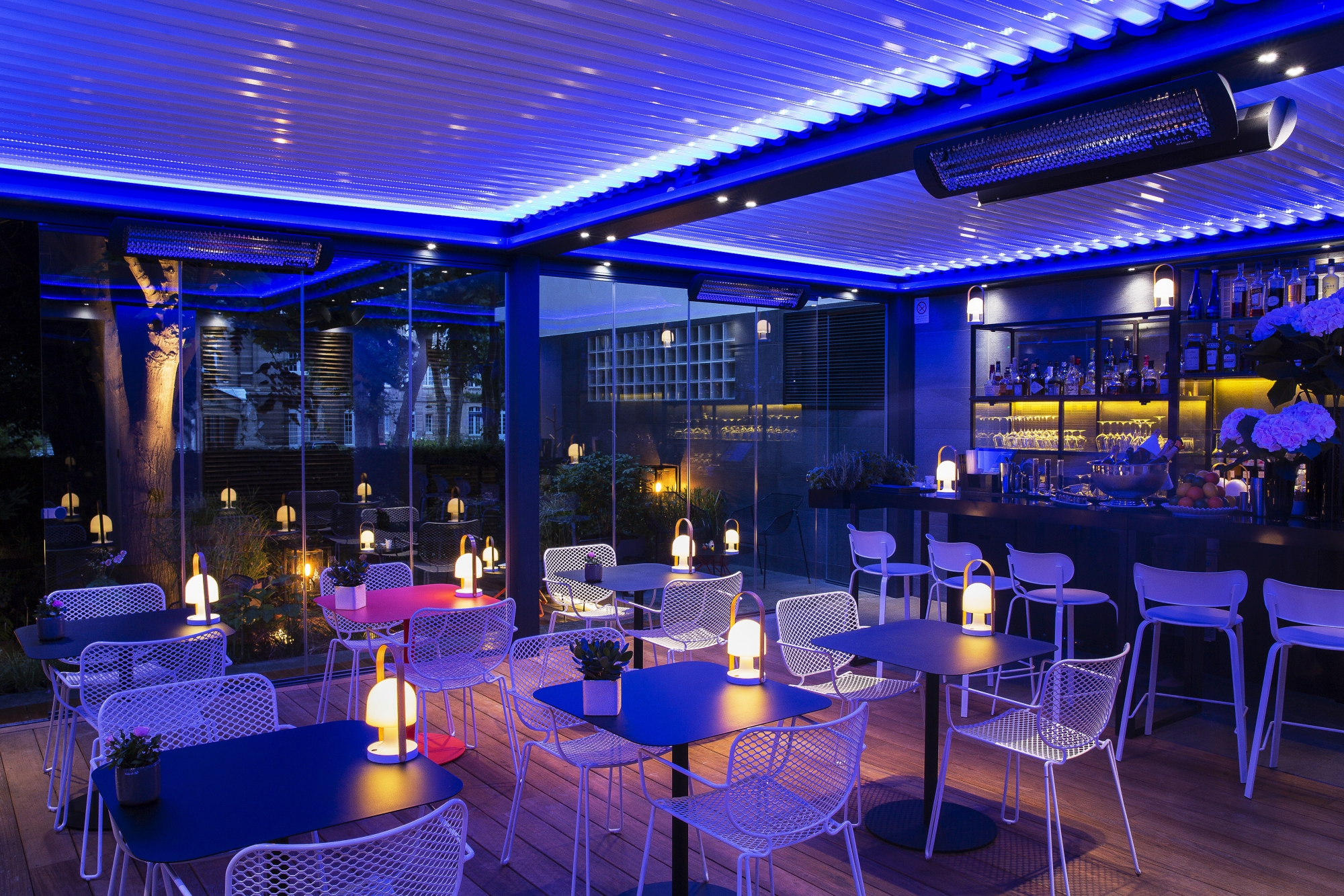 Le bar/ la terrasse de La Belle Juliette, 92 rue du Cherche-Midi, 75006 Paris - Photo 4