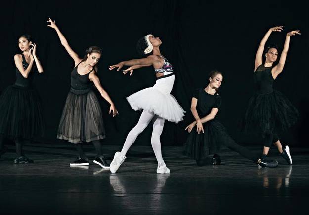 Swan Pack avec les danseuses du New York City Ballet