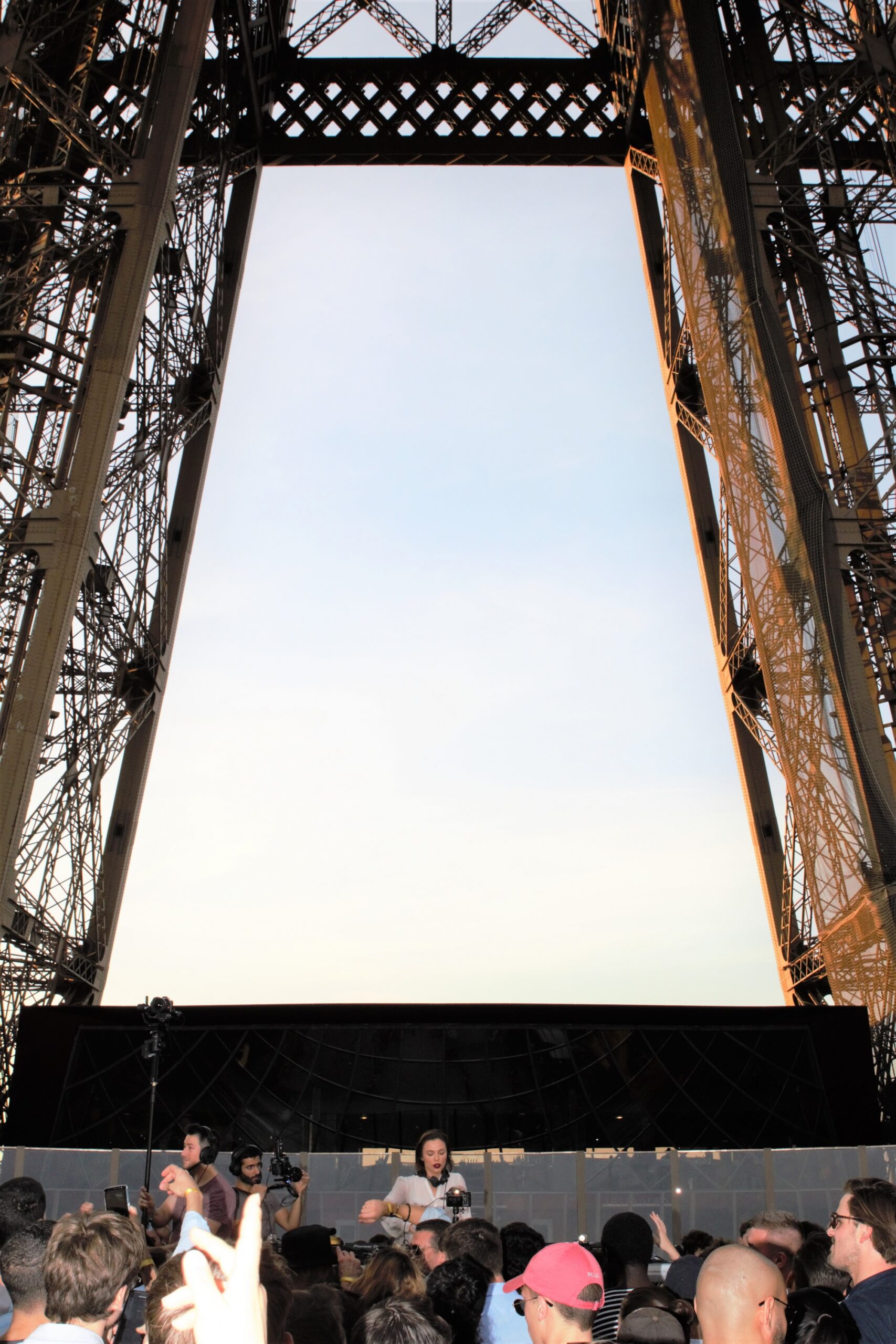 Nina Kraviz x Cercle sur la Tour Eiffel - photo 7