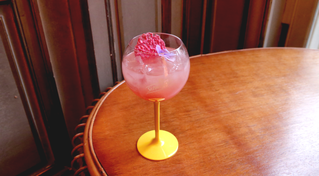 Cocktail à l'hibiscus