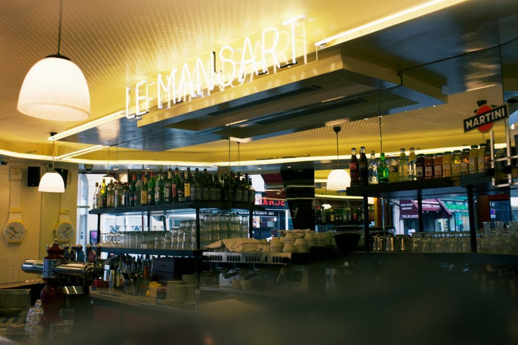 Le Mansart - Bars|Restaurants