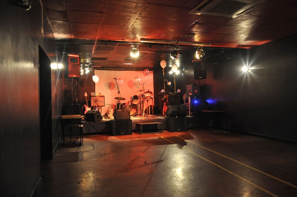 L'Espace B - Salles de concert|Bars