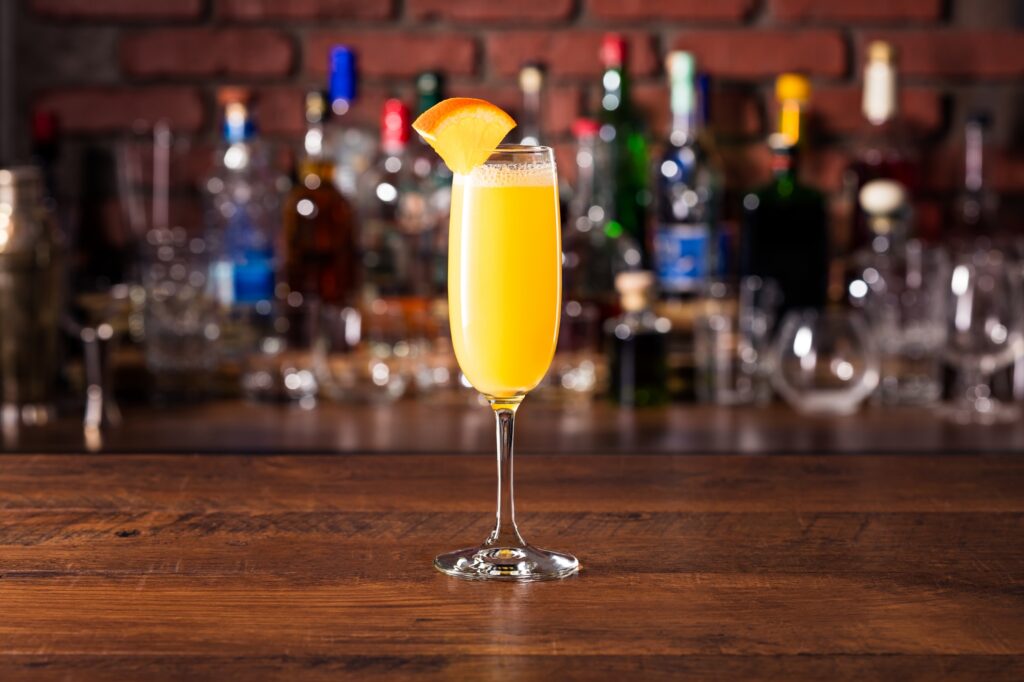 Un cocktail au champagne facile à réaliser : le Mimosa