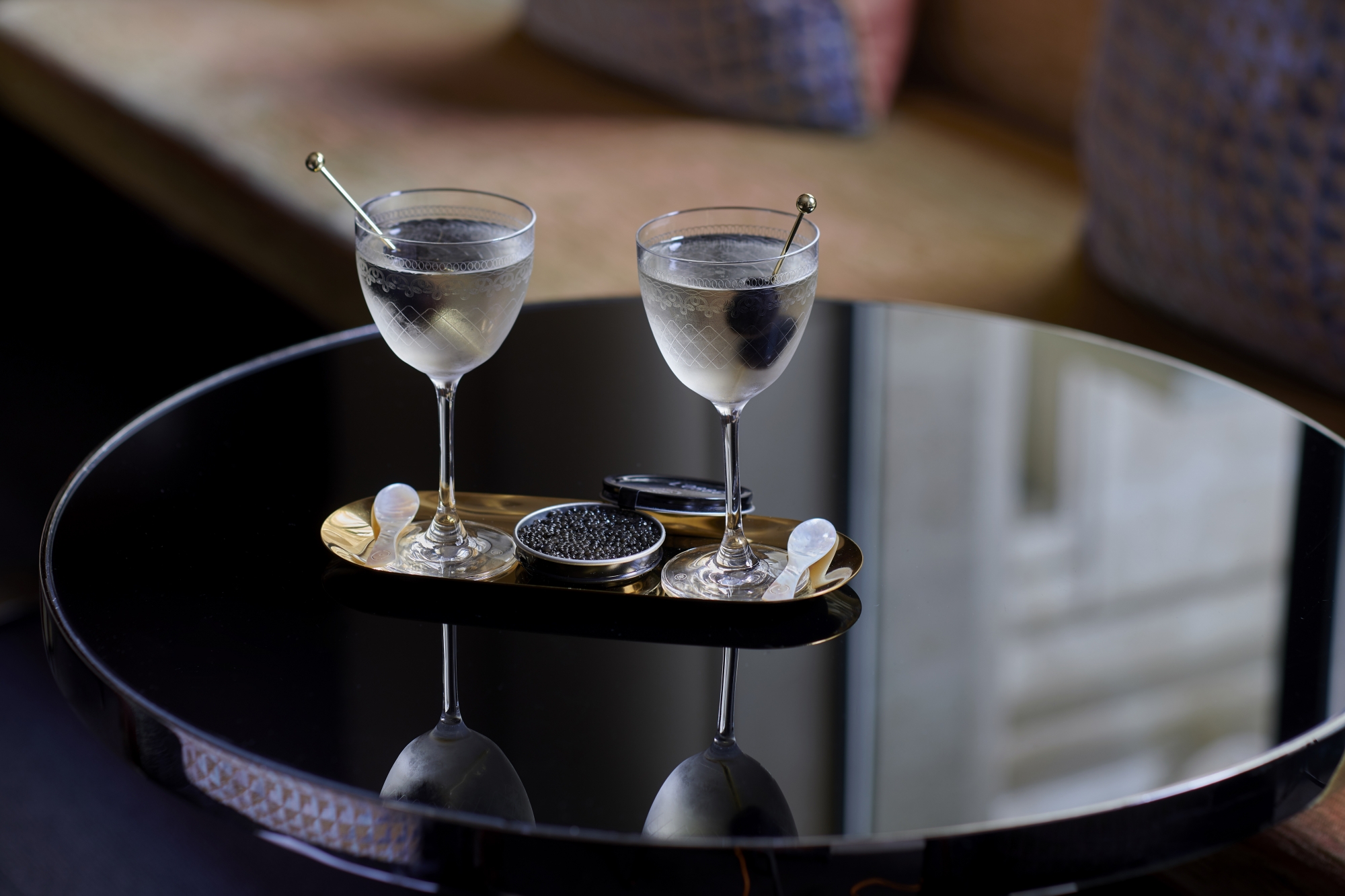 Les nouveaux cocktails du bar du Park Hyatt Paris-Vendôme (le Black Olive & Caviar)