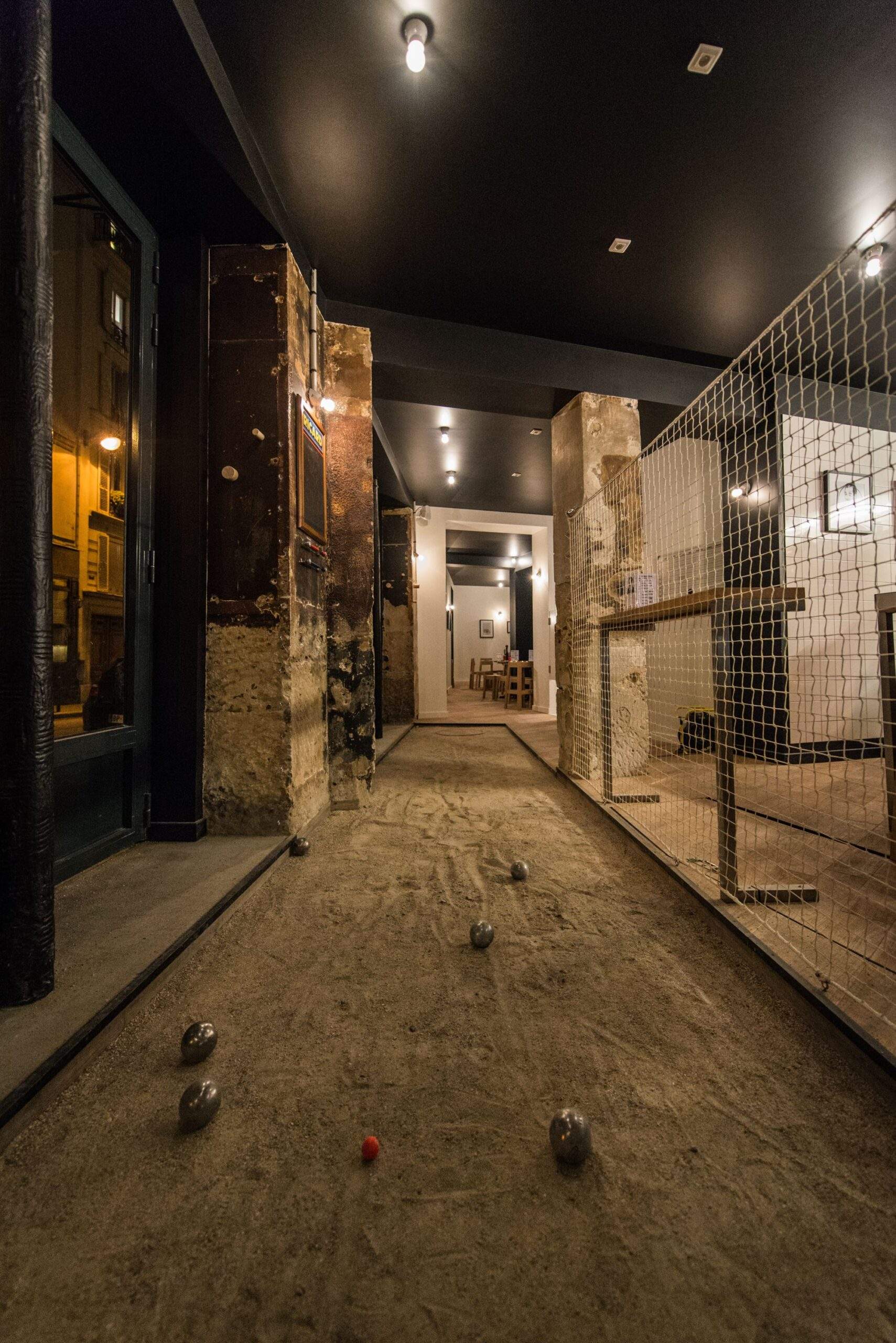 Chez Bouboule, un bar atypique de Paris