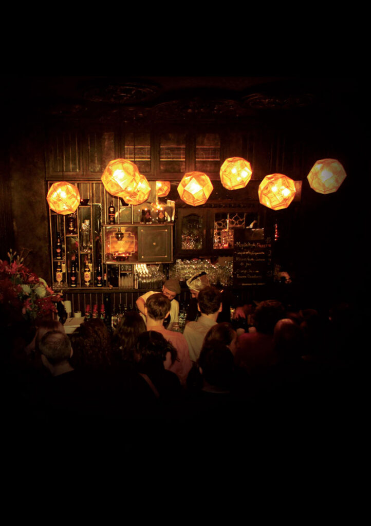 La Favela Chic, le bar sympa de République le plus festif