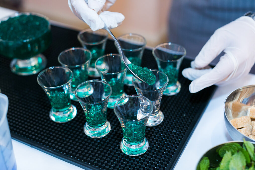 Des cocktails moléculaires pour devenir le chimiste des apéros