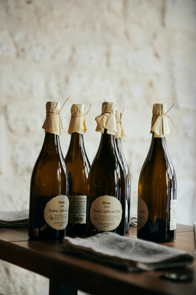 Des bouteilles de vin proposées au Nellu