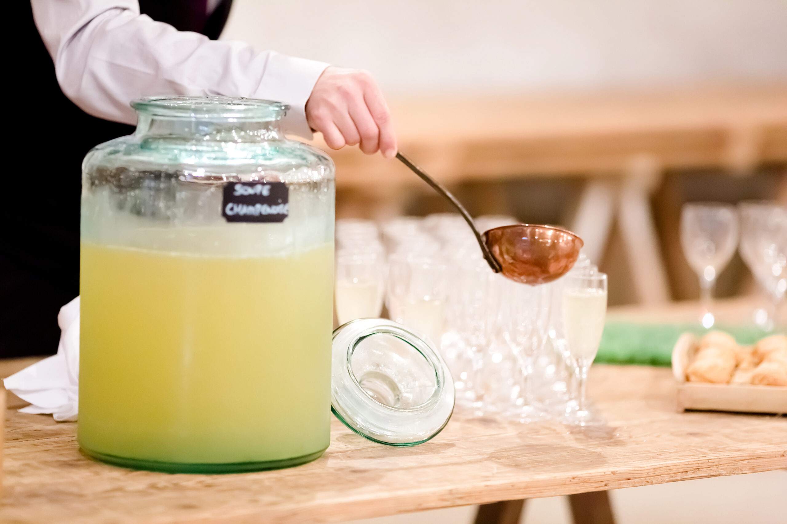 Recette Soupe Champenoise Pour 100 Personnes La recette de la soupe champenoise - Villa Schweppes