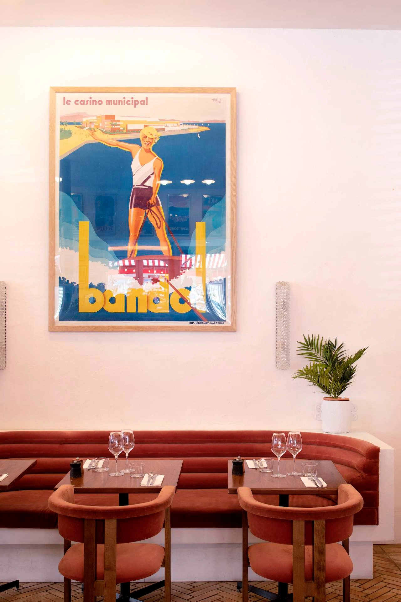 La déco Dolce Vita de la Brasserie Riviera