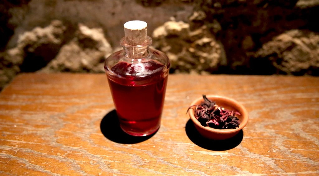 Astuce cocktail : faire son sirop d’hibiscus maison
