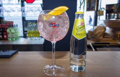 Recette Martini Rosato et Schweppes Tonic