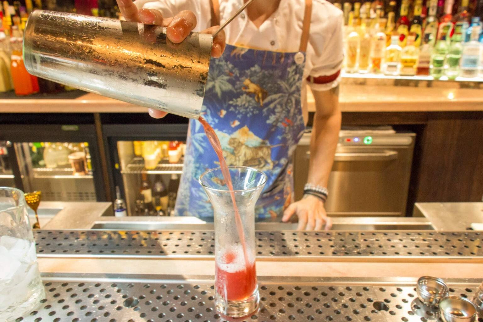 La préparation du cocktail Emilia Romagna – Photo 3