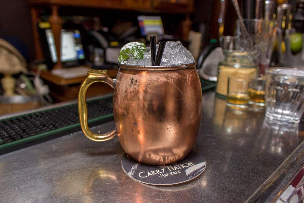 Le Dark and Stormy, un cocktail au rhum et Schweppes Ginger Beer