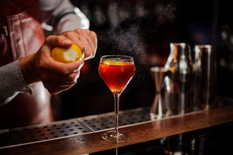 Le Rossini, le cousin du cocktail italien Bellini