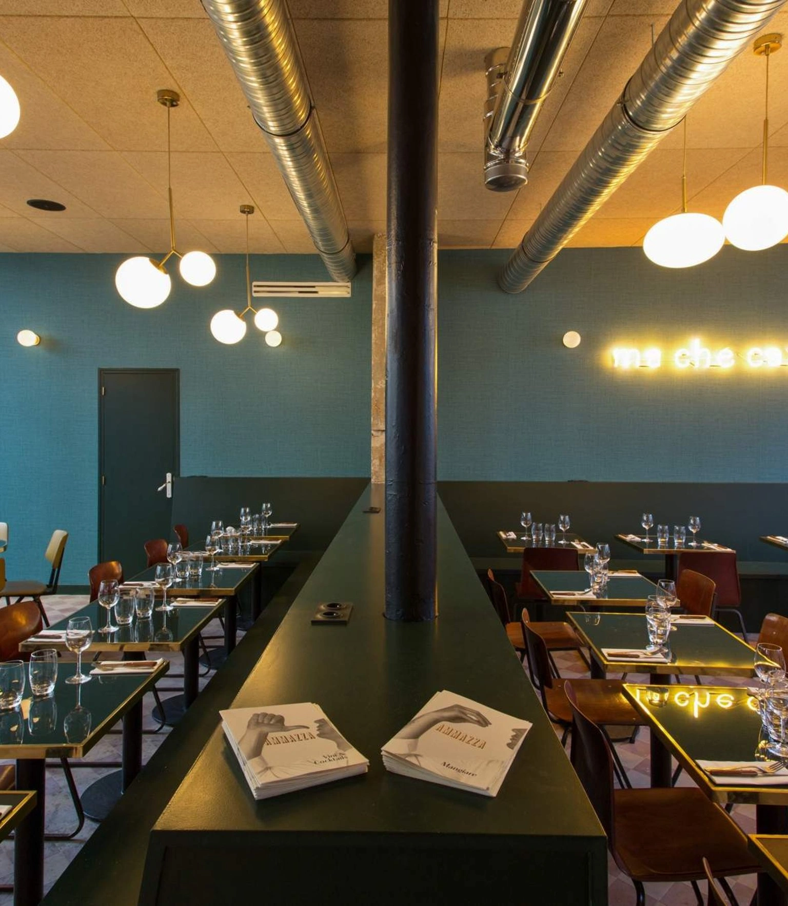 Bars sympas à Bastille : les 10 meilleurs spots pour l’apéro