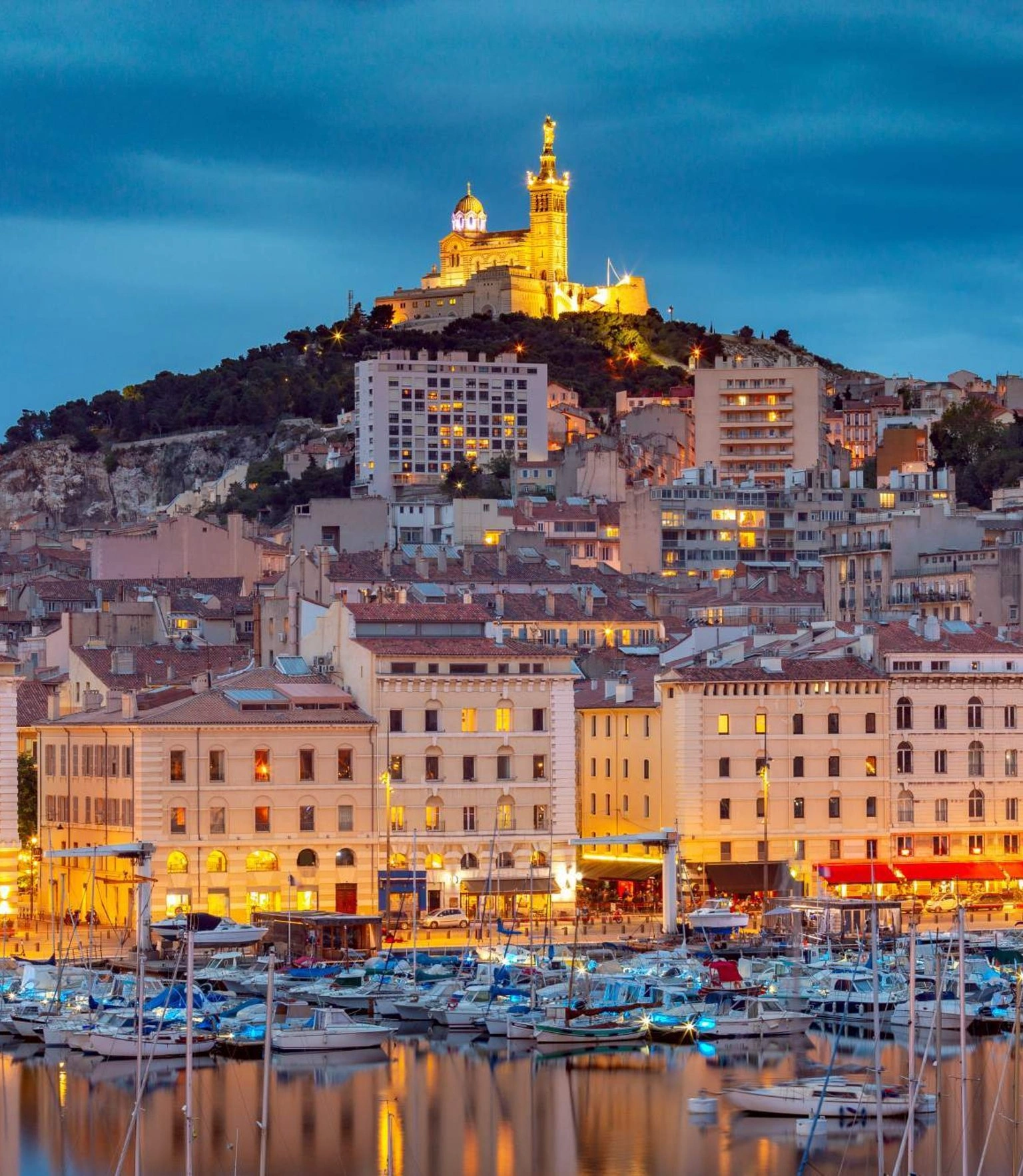 Les clubs et boîtes de nuit à ne pas manquer à Marseille